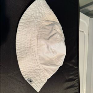 Onate KINDS White Bucket Hat